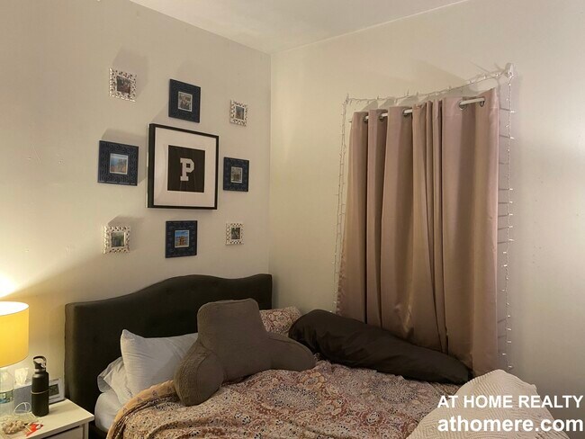 Building Photo - 677 Washington St