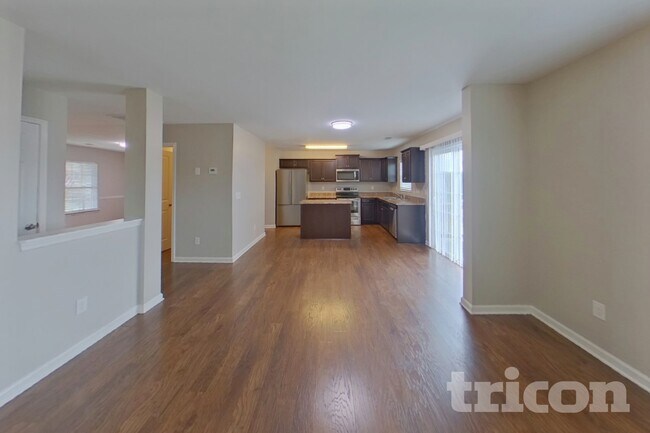 Foto del edificio - 208 Willow Grv Wy
