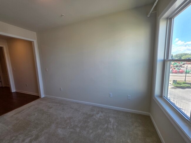 Building Photo - 110 Trotter Rd