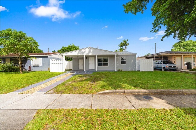 Foto del edificio - 301 NW 53rd Ct