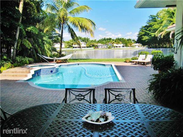 Building Photo - 1913 Harbor Pointe Cir