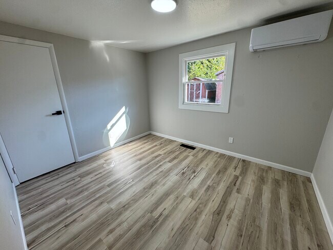 Foto del edificio - 5510 Arrowhead Blvd