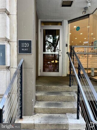 Building Photo - 1120 Walnut St