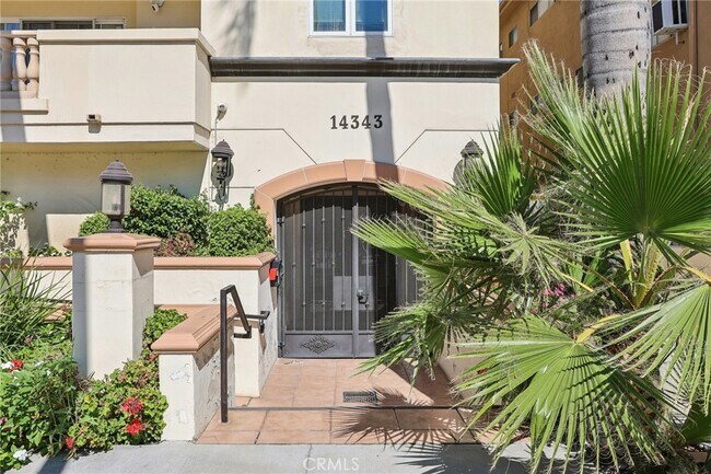 Foto del edificio - 14343 Burbank Blvd