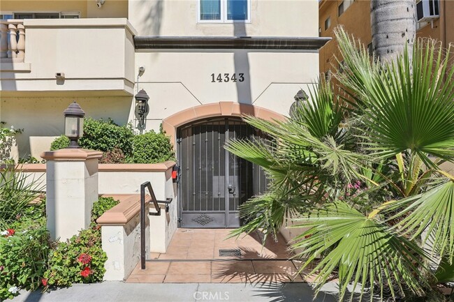 Building Photo - 14343 Burbank Blvd