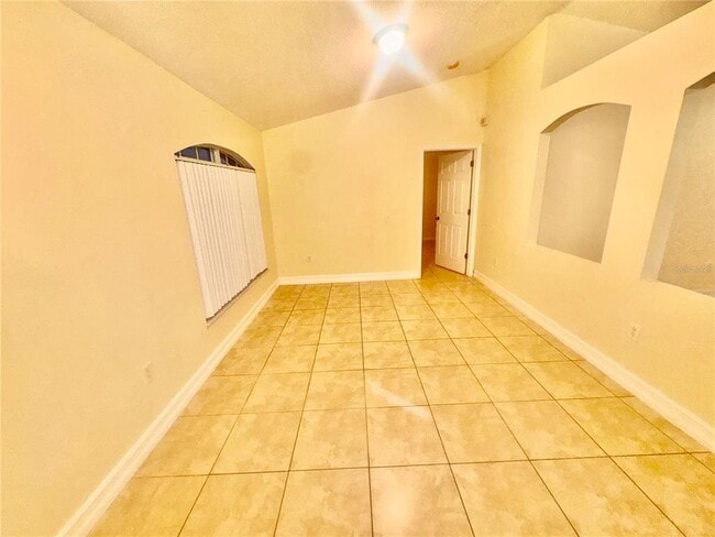 Building Photo - 909 Gateshead Ct