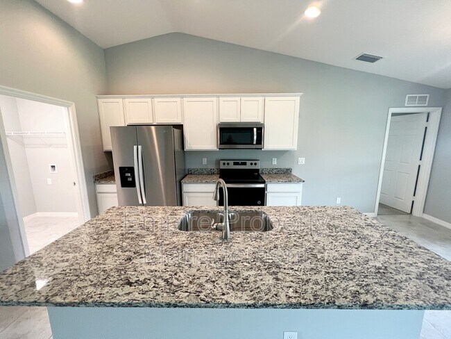 Foto del edificio - 2707 NE 7th Ave