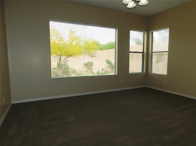 Foto del edificio - 2867 Fort Silver Dr