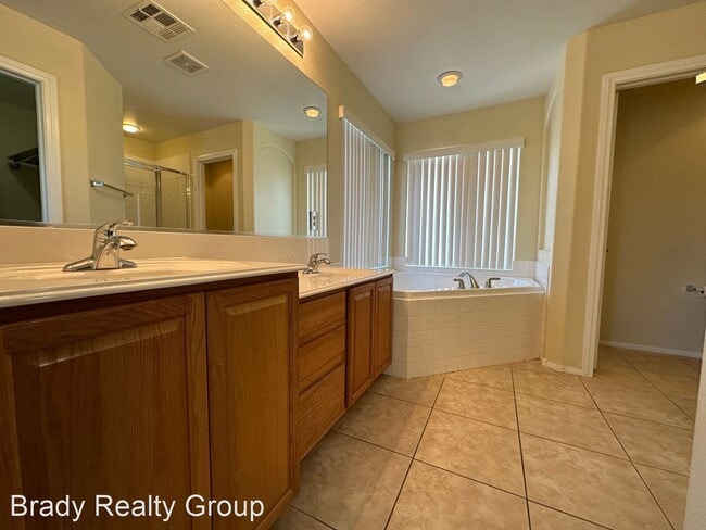 Foto del edificio - 3 br, 2.5 bath House - 9244 Freedom Height...