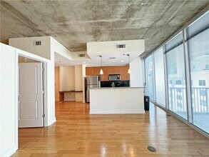 Building Photo - 44 Peachtree Pl NW