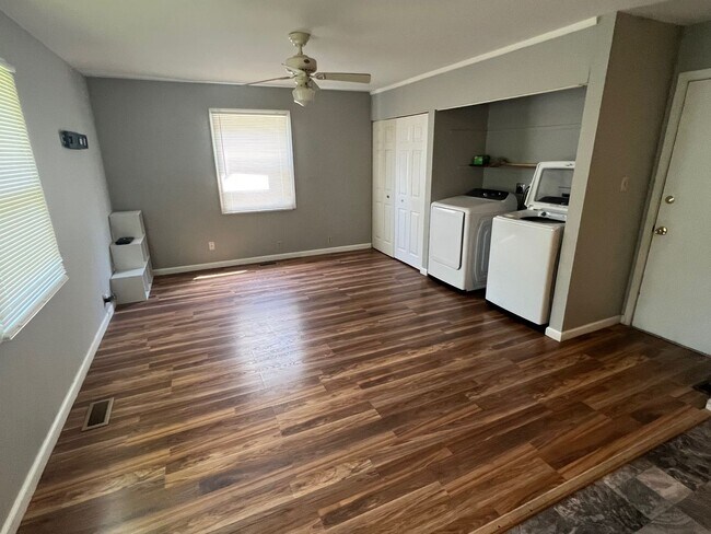 Foto del edificio - 3 Bedroom Ranch in Southwood - Available S...