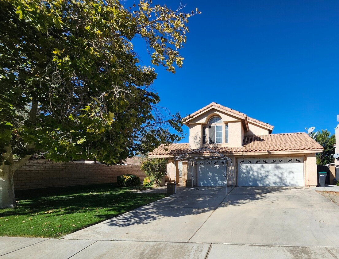 Foto principal - 37729 Rockie Ln