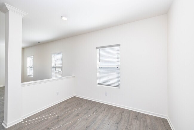 Building Photo - 823 Scotch Meadows Loop