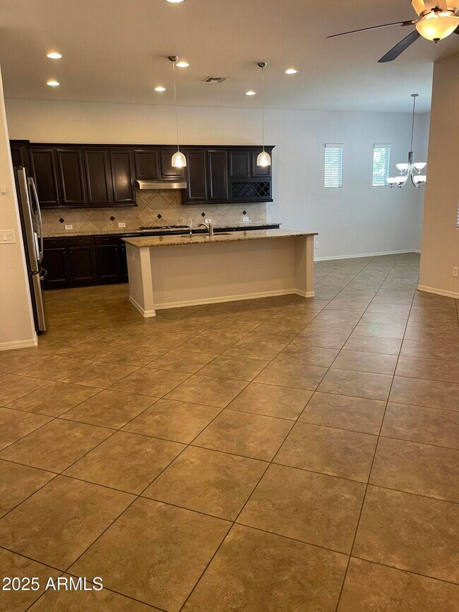 Foto del edificio - 5659 S Parkcrest St