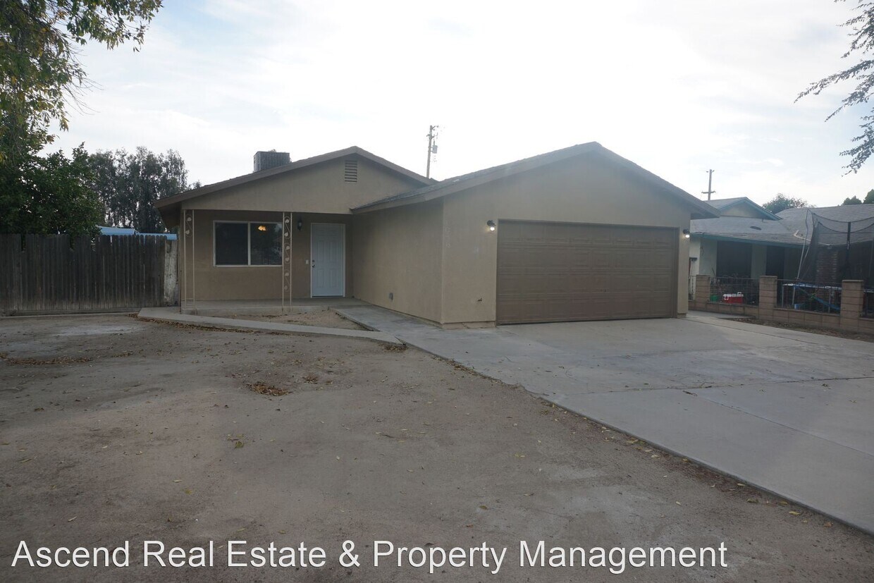 Primary Photo - 3 br, 2 bath House - 1036 Davis Ave