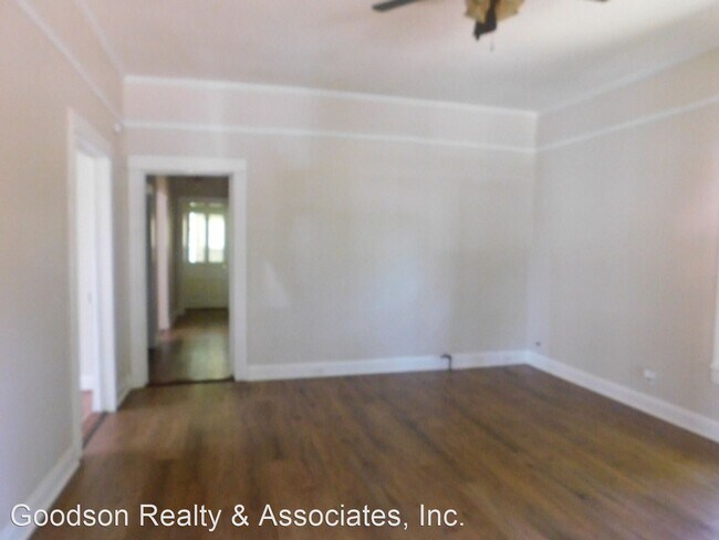 Foto del edificio - 3 br, 1 bath House - 326 South Cedar Street