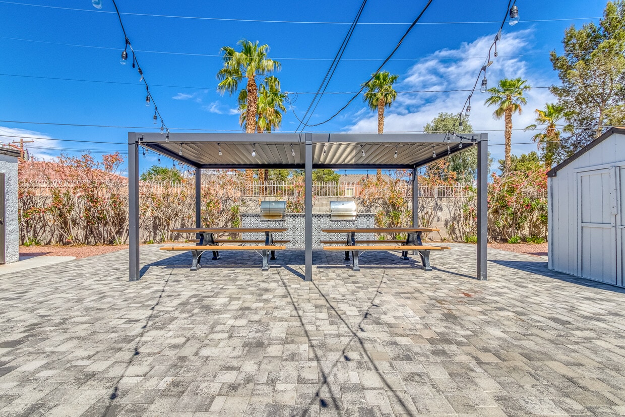 La Posada Apartments in Las Vegas, NV