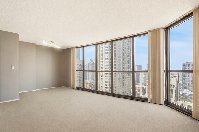 Foto del edificio - 10 E Ontario St