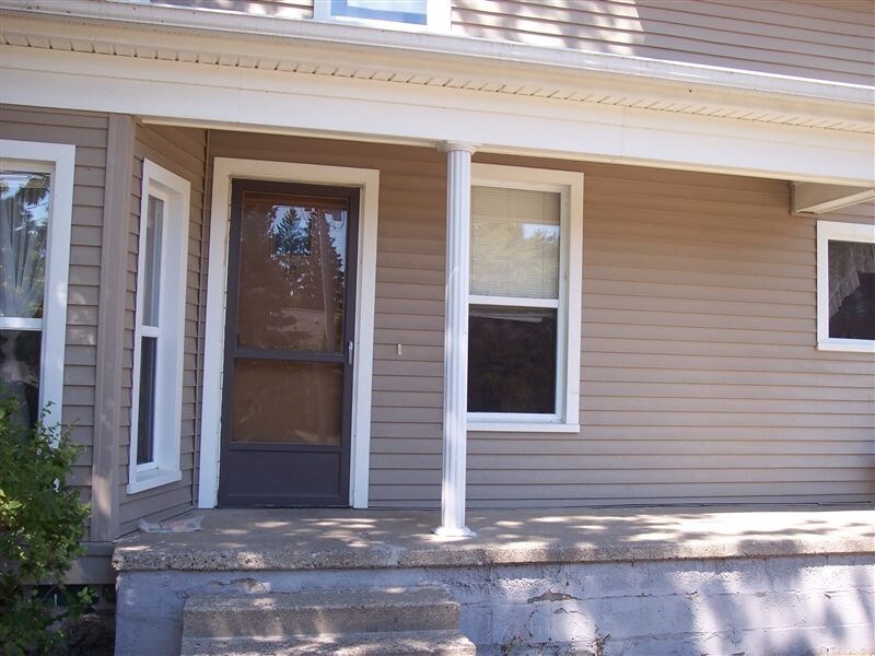 Primary Photo - 301 N Main St
