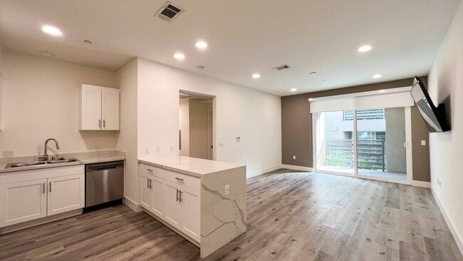 Interior Photo - Ridgeway Apartments