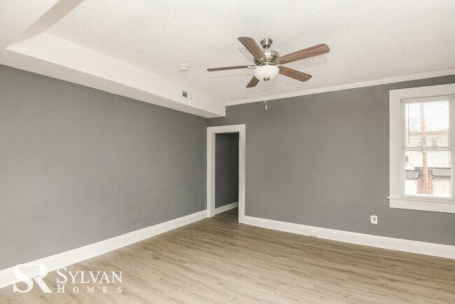 Building Photo - 4411 Asbury Ave