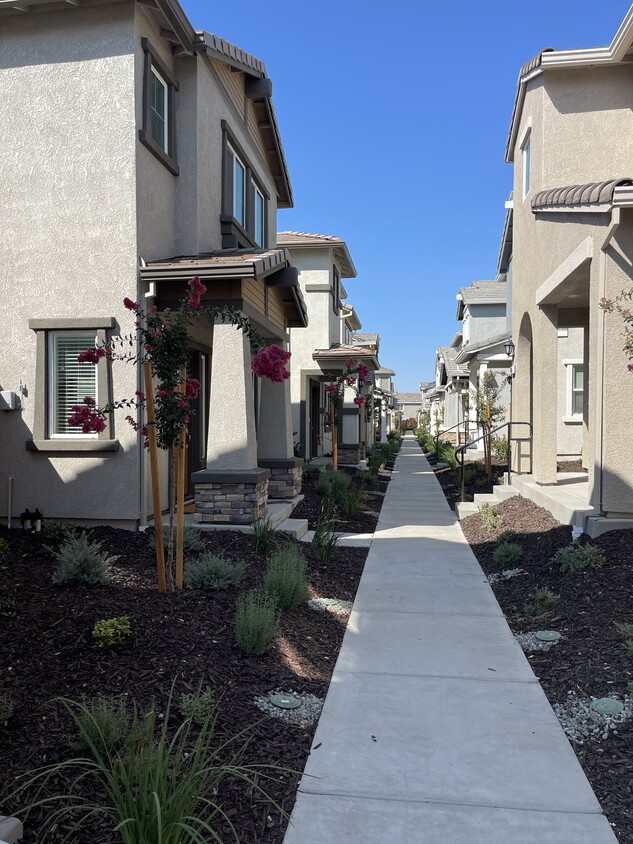Primary Photo - 3041 San Geronimo Pl