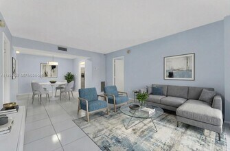 Building Photo - 4172 Inverrary Dr