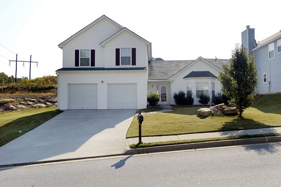 Photo - 5420 Sapphire Cir (Ellenwood, GA)