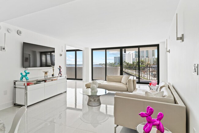Foto del edificio - 1200 S Flagler Dr