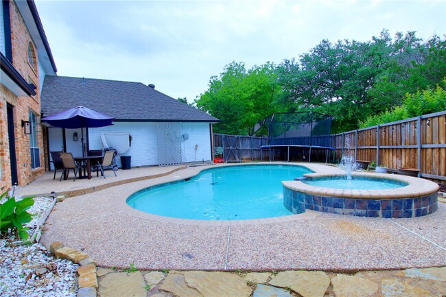Foto del edificio - 6304 Mission Ridge Rd