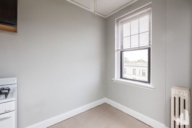 Foto del edificio - 3831 N Fremont St