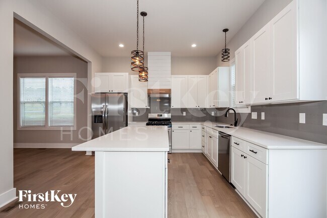 Building Photo - 11327 Tema Cir