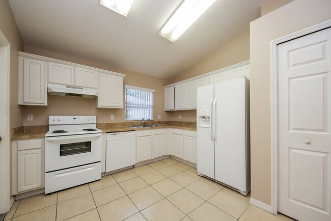 Foto del edificio - 711 Whisper Sound St