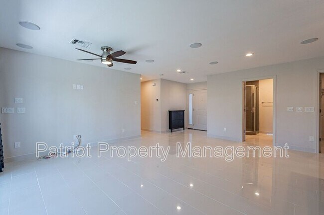 Foto del edificio - 5514 N 79th Pl