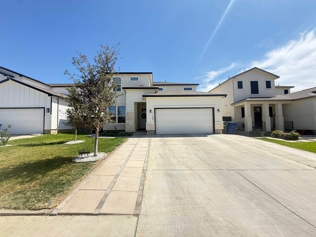 Building Photo - 11405 Quintana Drive