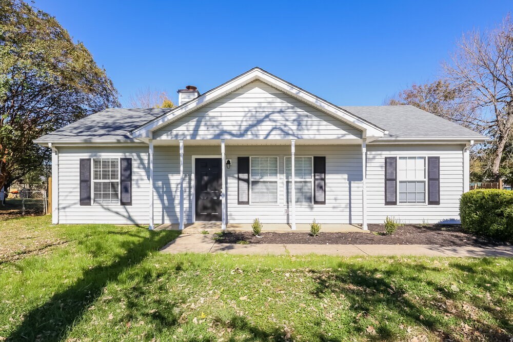 Foto principal - 108 Riverwood Dr