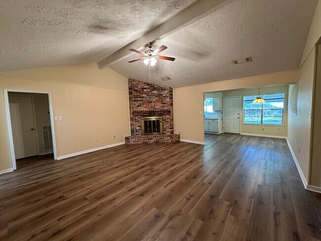 Foto del edificio - 8419 Bandridge Rd