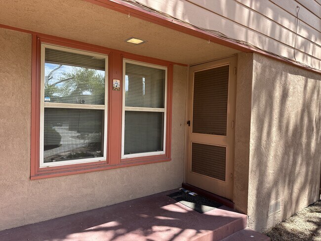 Foto del edificio - 1405 San Carlos Rd SW