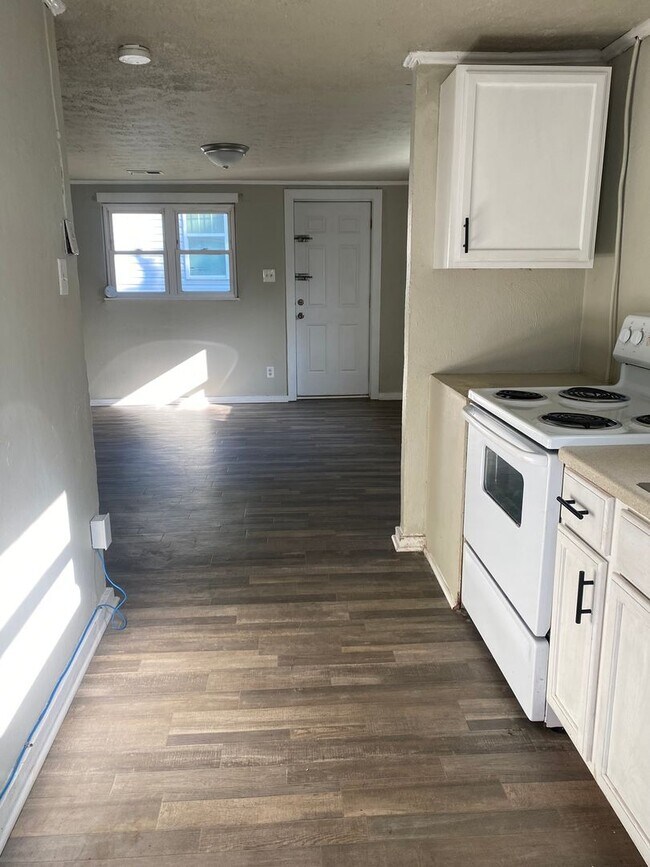 Building Photo - 2212 Emily Street Unit B ~ Ramsey