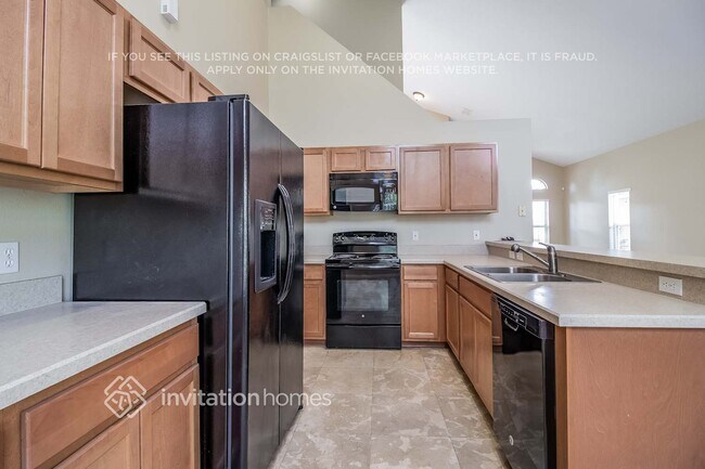 Foto del edificio - 403 Woodbury Pines Cir