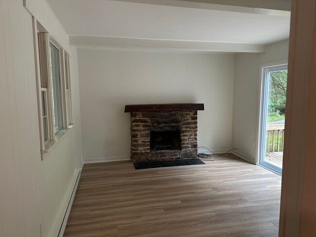 Building Photo - Newly Renovated 2-Bedroom 1 Bath-  Retreat on 12 Secluded Acres with Trails in Kintnersville!