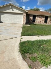 Building Photo - 1901 S Arden St