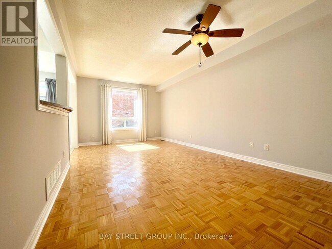 Photo du bâtiment - 196 Kirkvalley Crescent