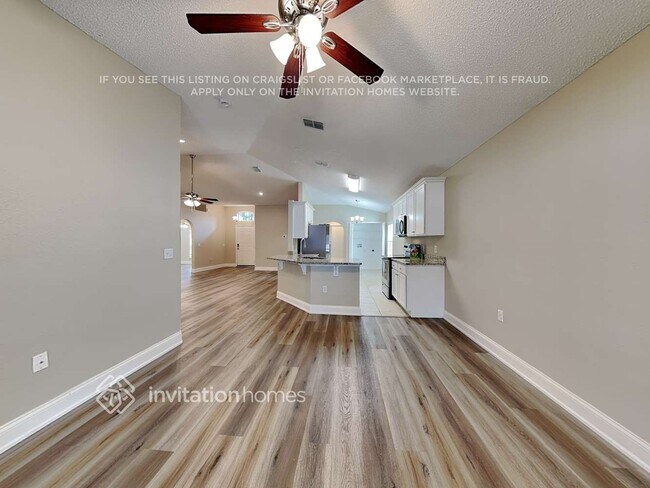 Foto del edificio - 134 Monterey Oaks Dr