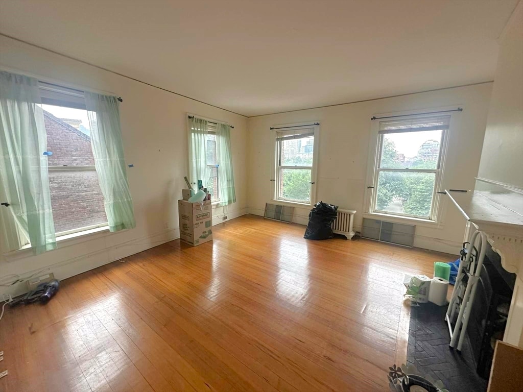 Primary Photo - 66 Beacon St