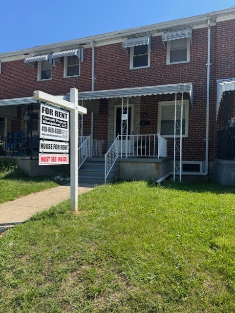 Primary Photo - 137 Riverthorn Rd