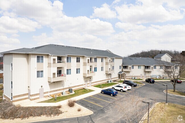 Foto del edificio - Johnson Place Apartments