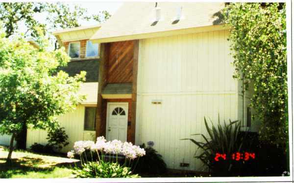 Building Photo - 1420-1426 Pacific Ave