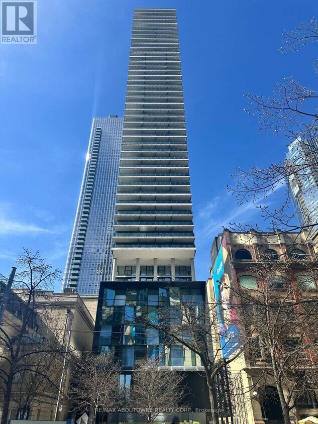 Photo principale - 224-1224 King St W