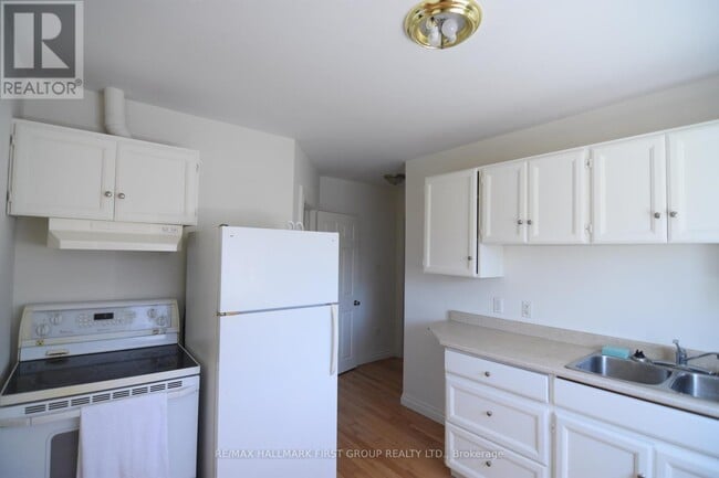 Building Photo - 509 Parnell St